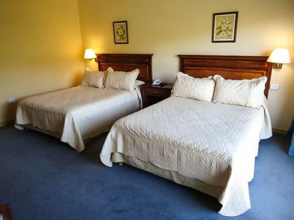 Howard Johnson Hotel&Spa Villa General Belgrano Exterior foto