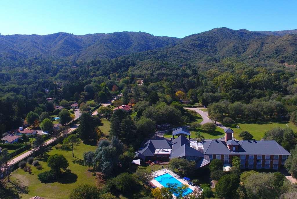 Howard Johnson Hotel&Spa Villa General Belgrano Exterior foto