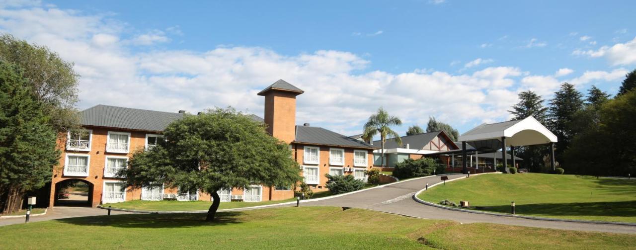 Howard Johnson Hotel&Spa Villa General Belgrano Exterior foto